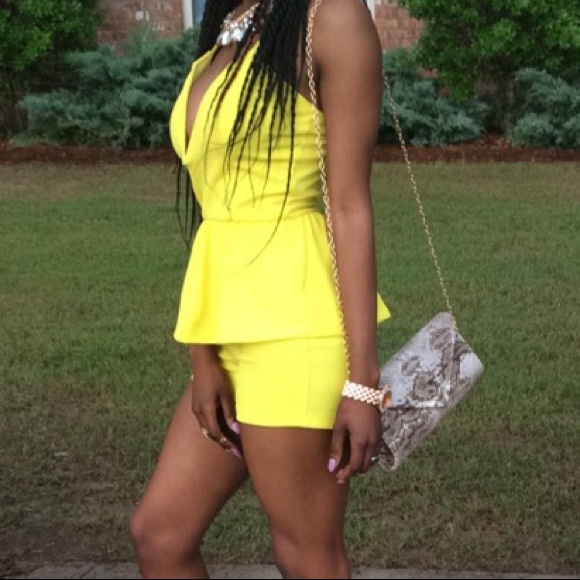 Charlotte Russe romper - Picture 3 of 4